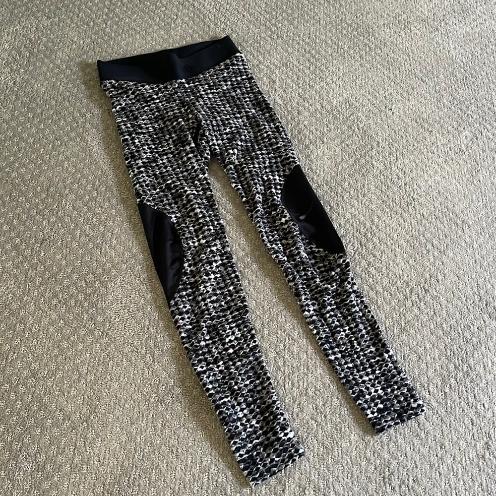 Nike Pro Hyper Warm Black & Neutral Leggings